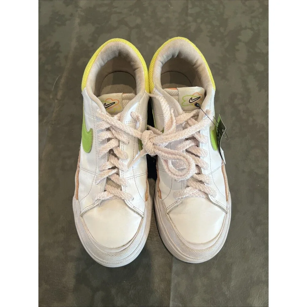 Nike Platform Athletic Sneakers Sz 8  Ladies